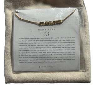 Bryan Anthonys Mama Bear Bracelet Gold Tone Pave Heart Mom Jewelry Gift